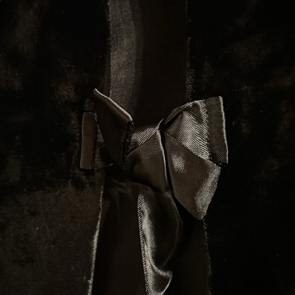 Vintage formal silk black dress with velvet bowed jacket by Kasbah Size L. - Picture 5 of 11